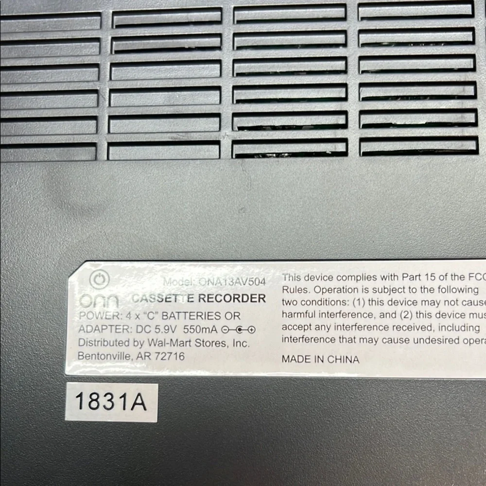 Black Cassette Recorder with almost blank tape inside. - Picture 3 of 3